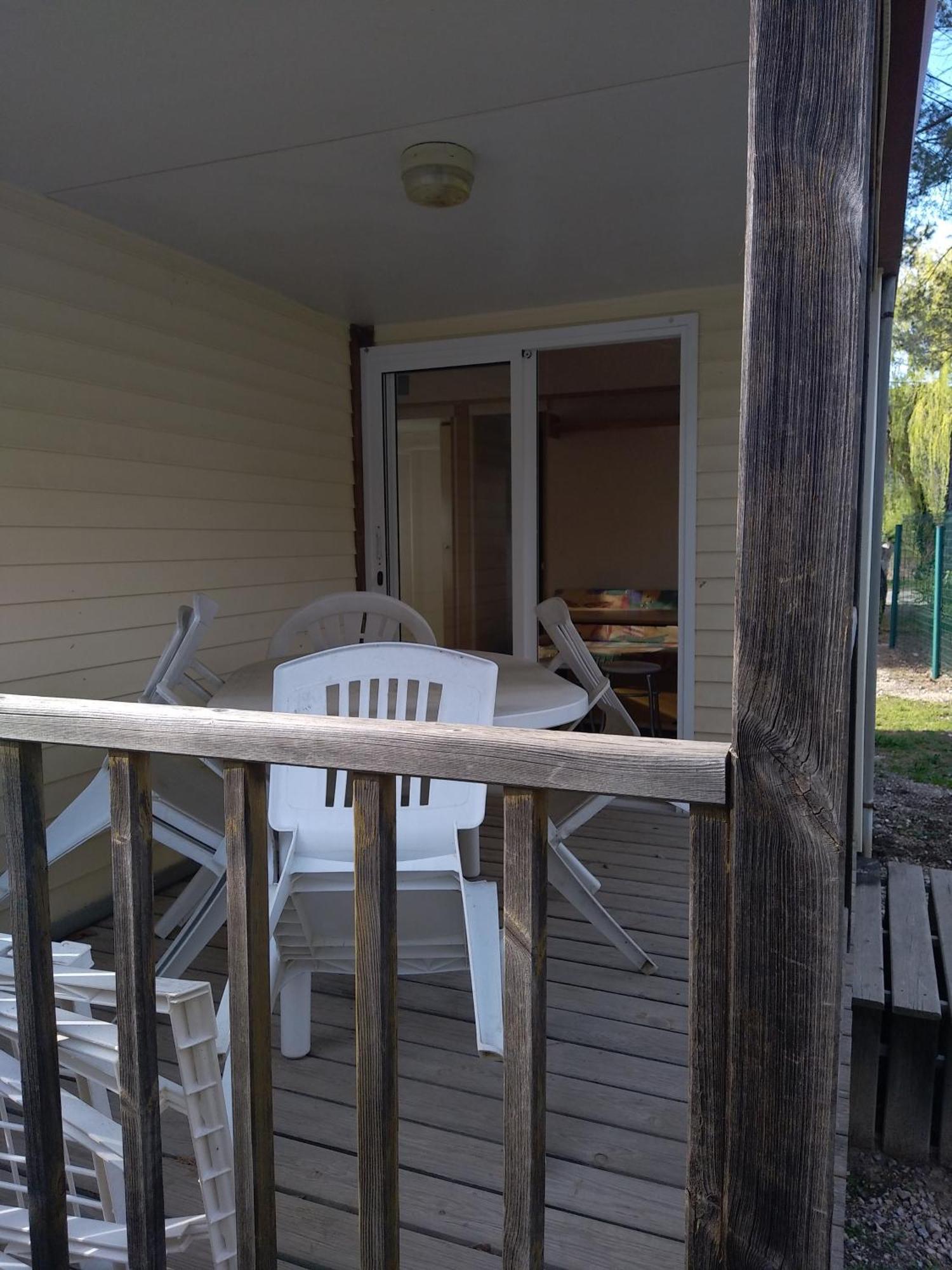 Camping Les Rives Du Lac De Vinca Exterior photo